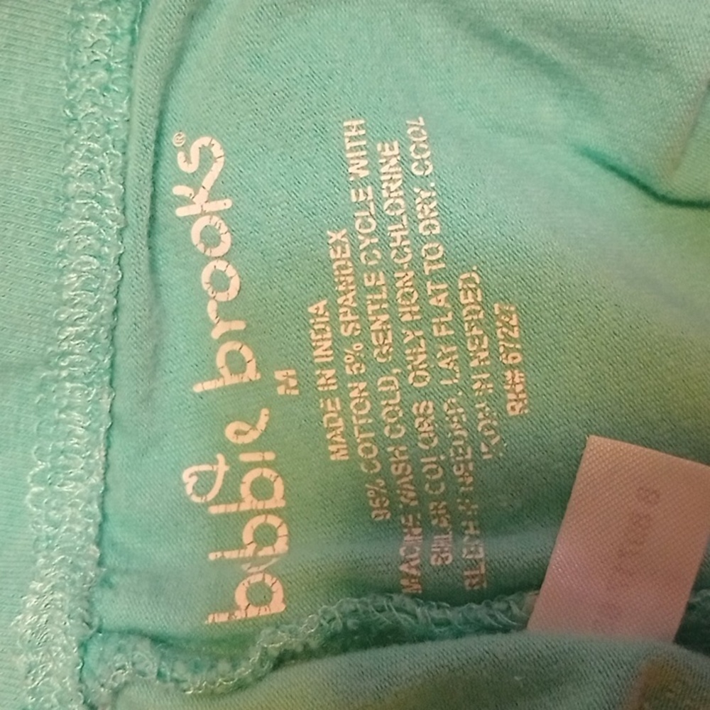 Shorts - Picture 3 of 3